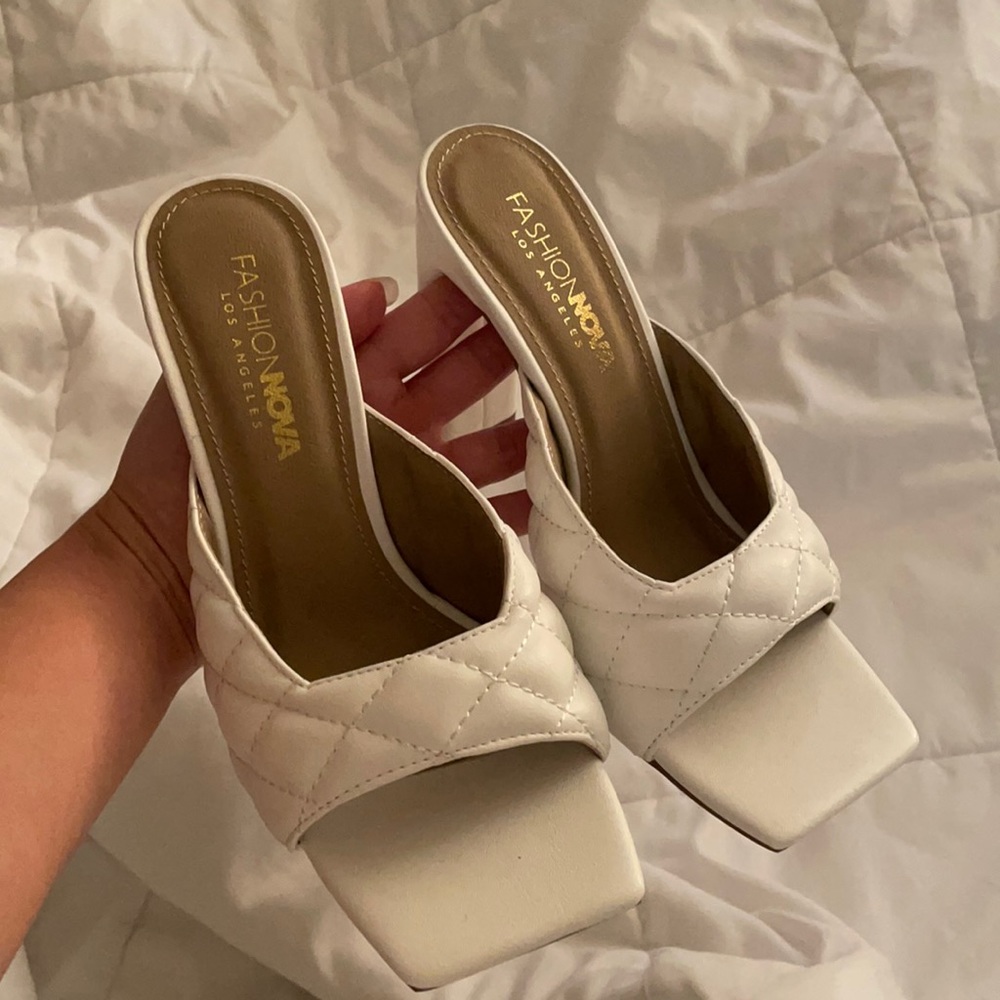 FN white quilted mules